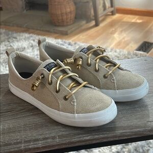 Sperry Beige Sneakers with Gold Details